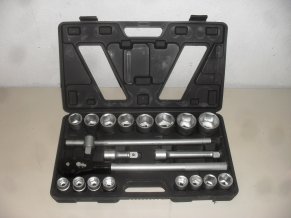 Doppen / ratel set nieuw in doos
Prijs 45,- euro excl btw.